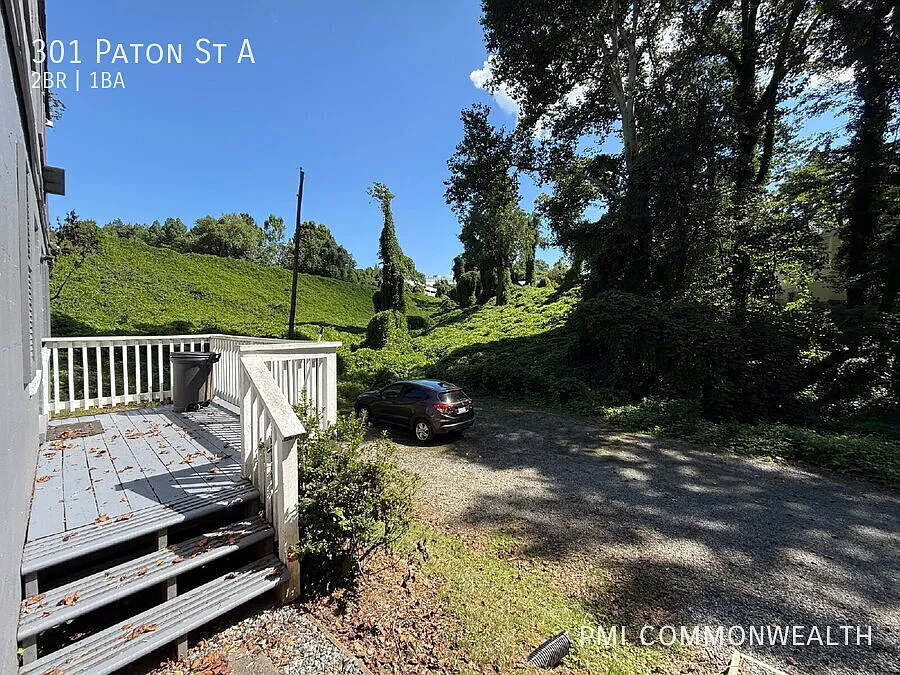 301 Paton St — Photo 4