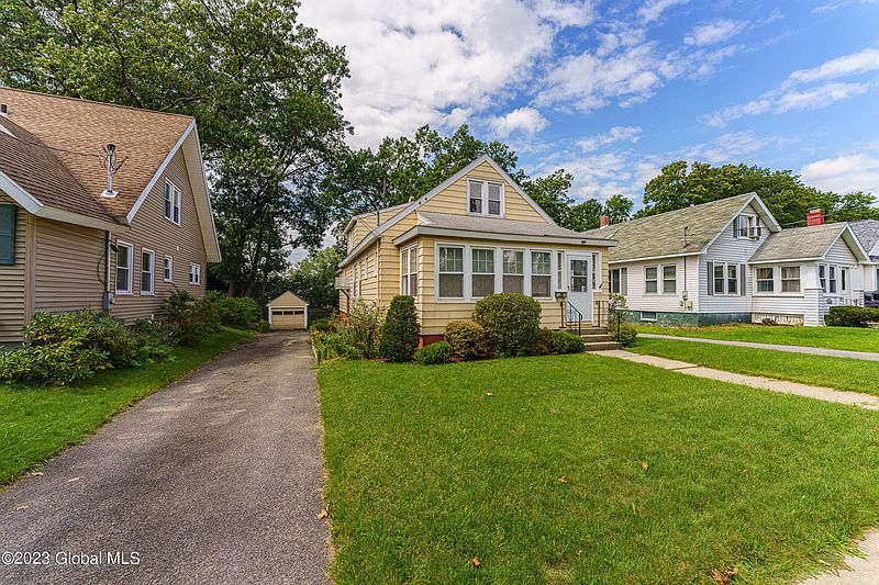 3rd image of 1235 Garner Avenue