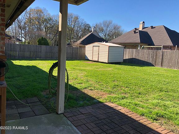 3rd image of 206 Waterberry Dr