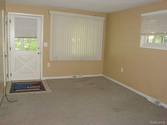 5th image of 33 Kearsley St