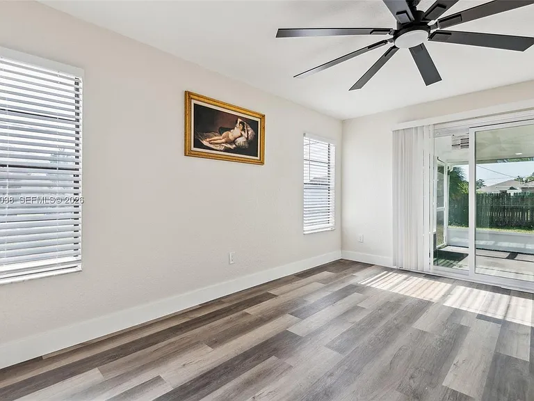 1866 Delki St NW — Photo 6