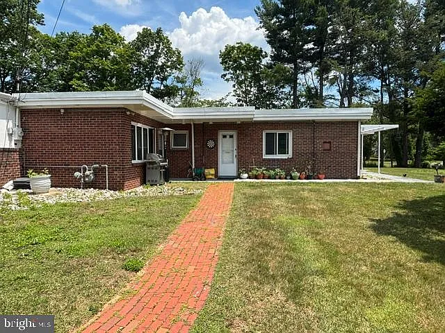 181 Cranbury Rd — Photo 25