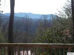 555 Bruce Rd, Gatlinburg, TN 37738