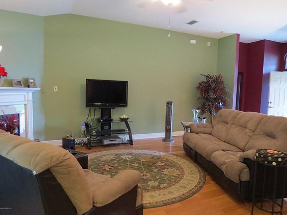 3rd image of 522 Chinkapin Ct