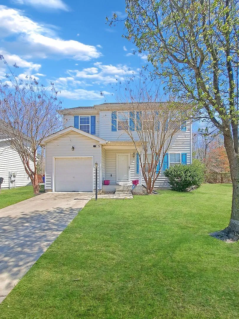 3 bed, 3.0 bath, 1728 sqft, $2,800 — Photo 1