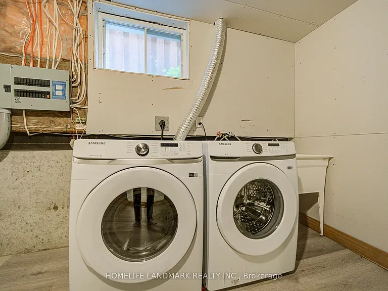 25 Lansbury Dr — Photo 20