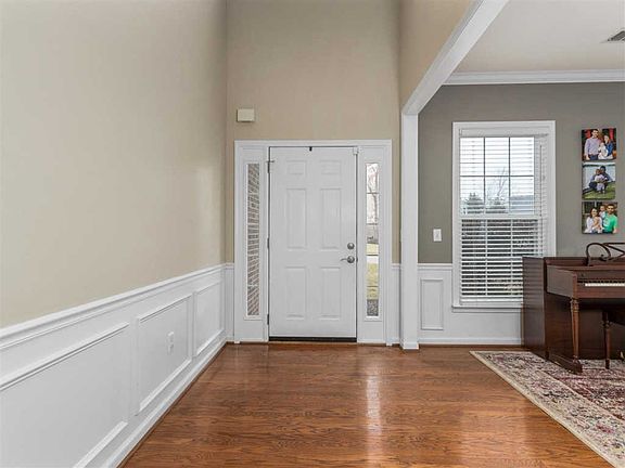 4th image of 16 Breckenridge Ct