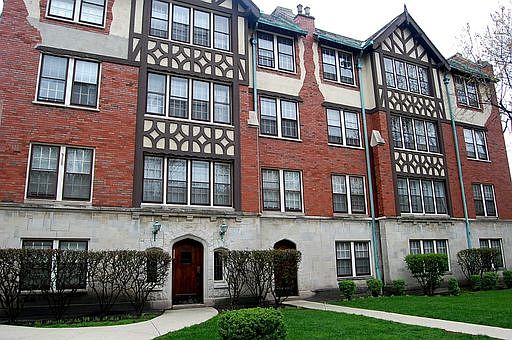 3rd image of 1649 W Touhy Ave APT 2S