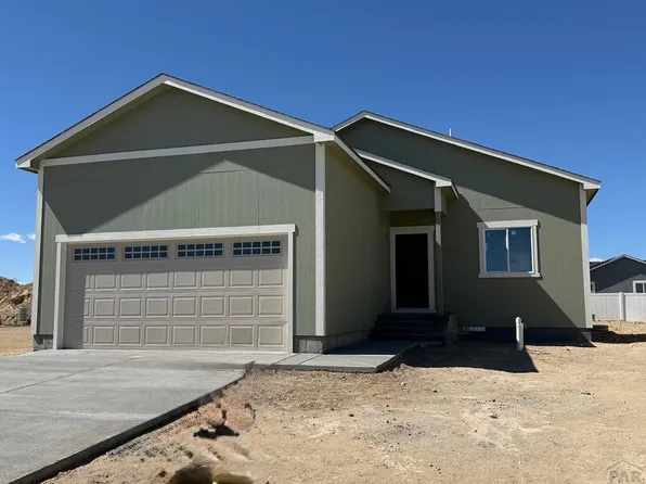 5209 Gannet Ln, Pueblo, CO 81008