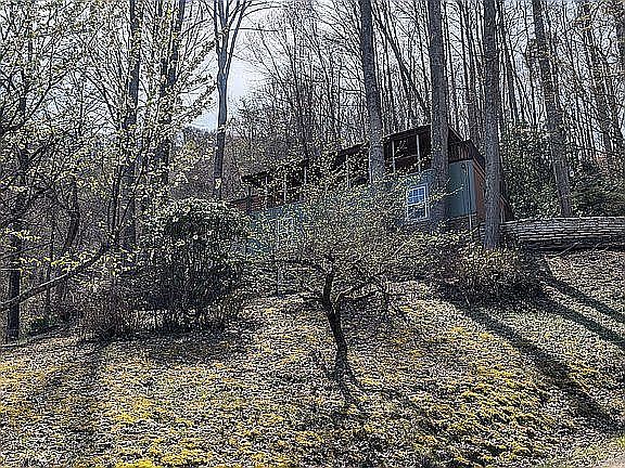 1st image of 873 Fontana Heights Rd