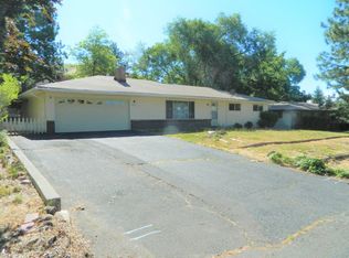 1213 Thomas Dr, Klamath Falls, OR 97603
