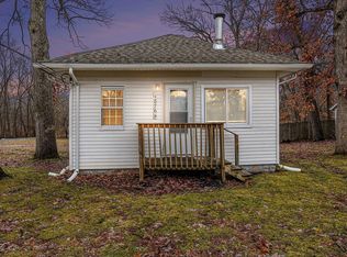 18764 Auten Rd, South Bend, IN 46637