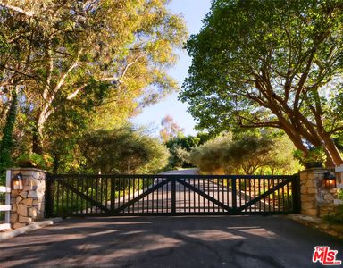30 Portuguese Bend Rd, Rolling Hills, CA, 90274