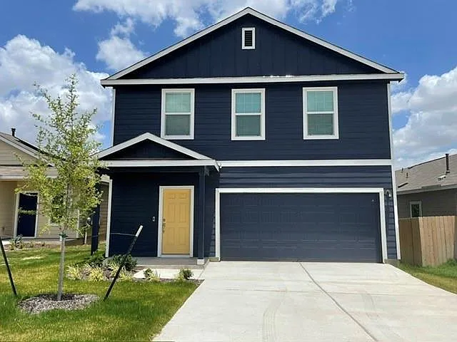 4 bed, 2.5 bath, 1984 sqft, $2,099 — Photo 1