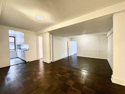 1st image of 107 E 38th St #8J