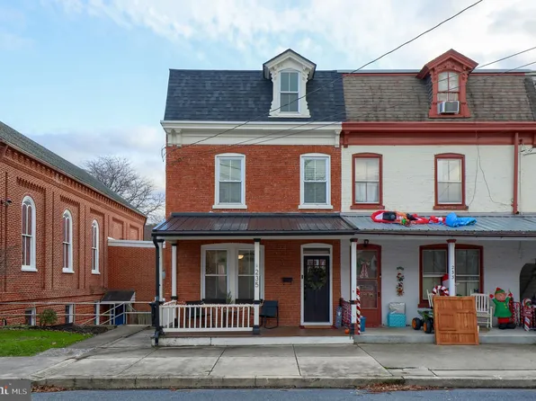 235 E Market St, Marietta, PA 17547