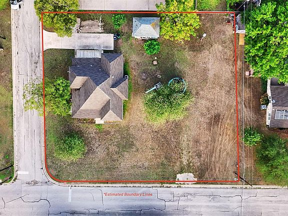 3rd image of 202 Willow St