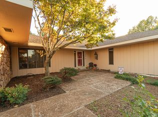 335 N Belaire St, Monett, MO 65708