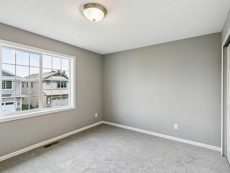 12420 Bataan St NE — Photo 22