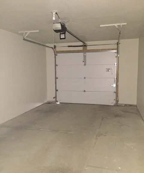 Rosewood Park Apartments — Photo 6