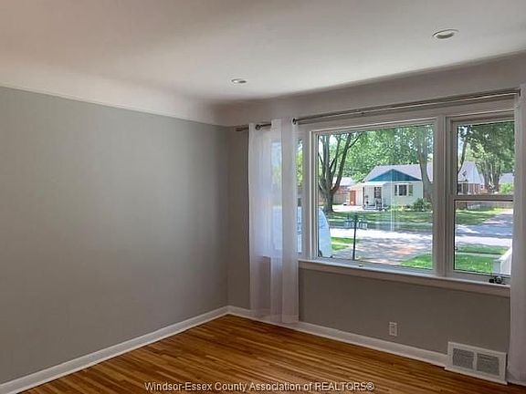 5th image of 3116 Dominion Blvd