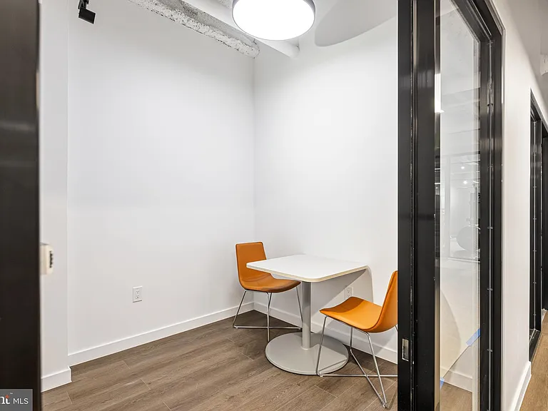 915 N Broad St #17-413 — Photo 22