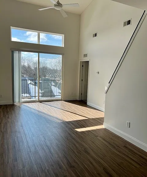 231 Walton Ave #403 — Photo 5
