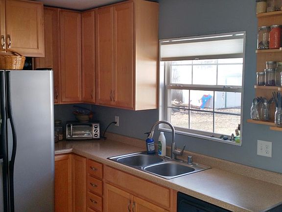 New kitchen faucet and garbage disposal