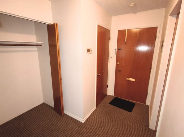 1 bedroom rental in Surrey — photo 8