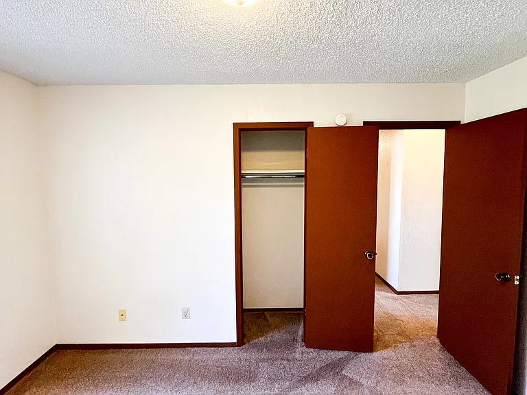 1504 Jefferis Ave — Photo 32