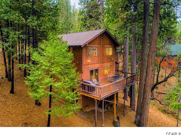2nd image of 2598 Chamonix Dr