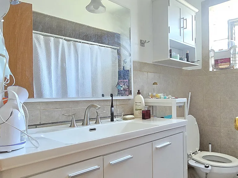 8652 W Catherine Ave #2 — Photo 2