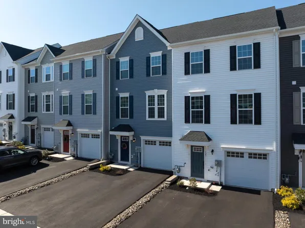 121 Chase Ln, Gilbertsville, PA 19525