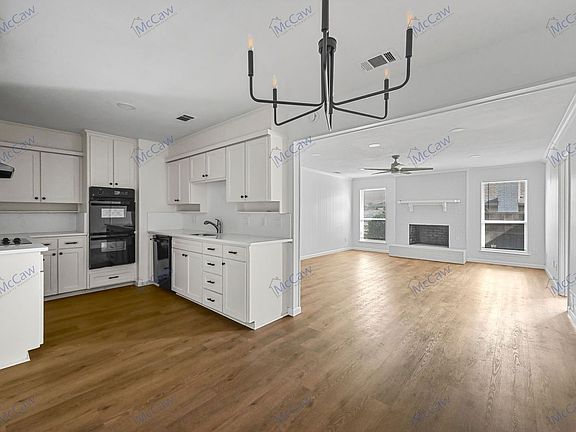 3rd image of 2832 Townbluff Dr
