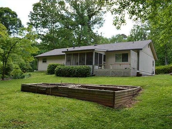 5th image of 1524 Basswood Ct