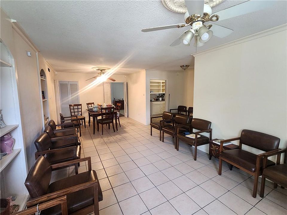 2nd image of 3534 Cypress St