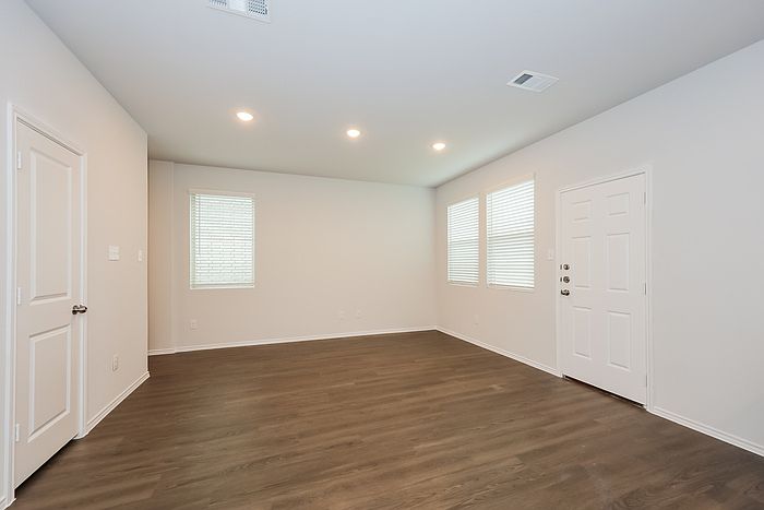 1st image of 1403 Jonah Ln