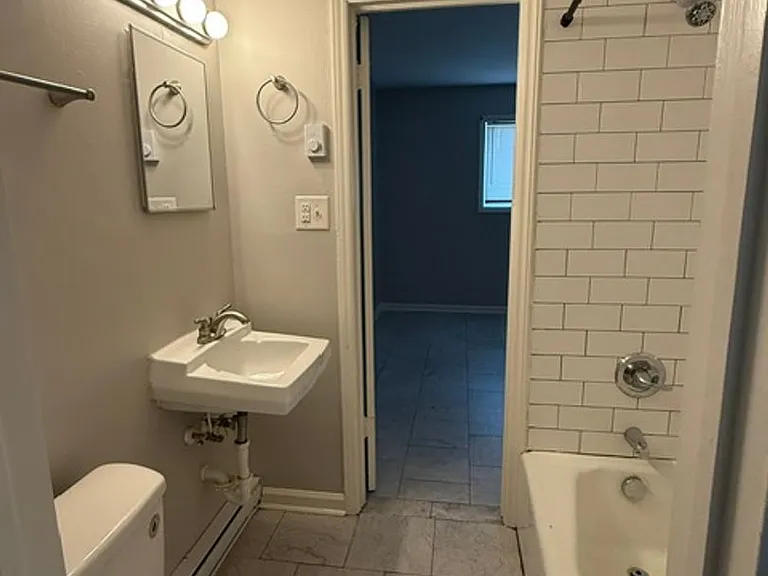 310 Greenbriar Rd — Photo 3
