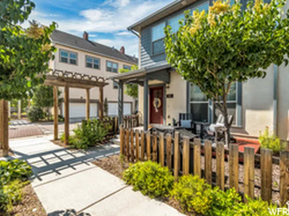 865 W Chiva Ct S, Midvale, UT 84047