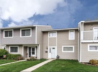 646 Harbor Ter #1, Bartlett, IL 60103
