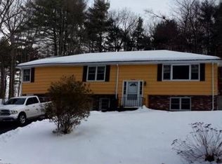14 Chris Rd, Oxford, MA 01540