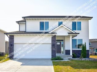 670 SE Drumlin Dr, Waukee, IA 50263