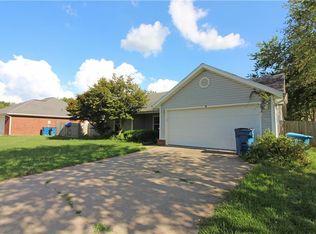 2604 SE 5th St, Bentonville, AR 72712