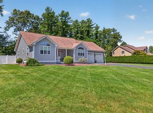 63 Ansel White Dr, Acushnet, MA 02743