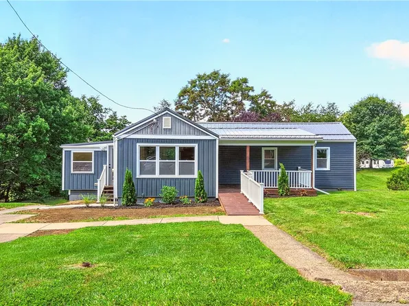 1348 Chestnut St, Monaca, PA 15061