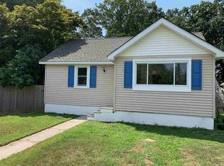 22 E Greenwood Ave, Villas, NJ 08251