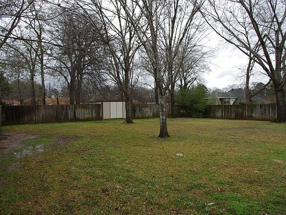 2nd image of 1505 Stonewall Dr