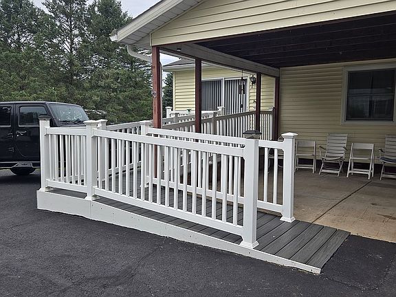 3rd image of 312 Haven Pines Rd