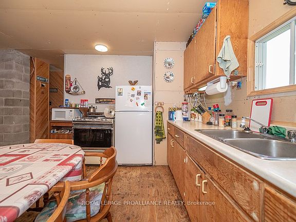 3rd image of 273 Tower Rd