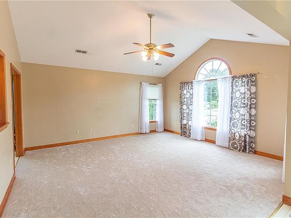4th image of 6160 Parsley Ct